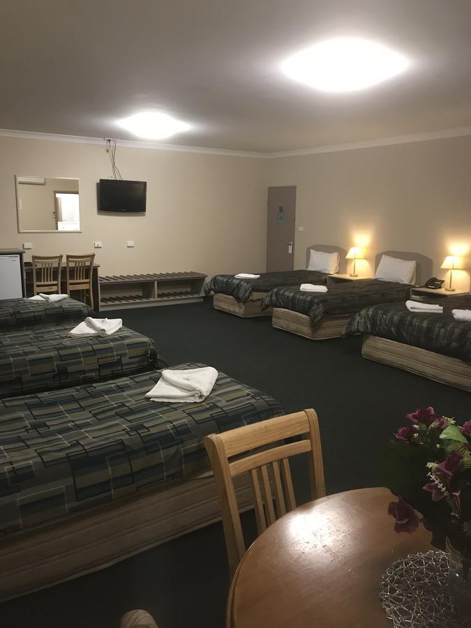 The Bakehouse Motel Goulburn Buitenkant foto